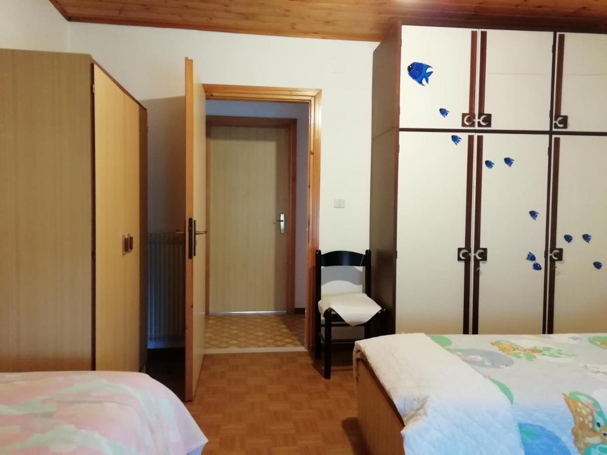 Appartamenti Casa Viviana แปร์จีนา วัลซูกานา ภายนอก รูปภาพ